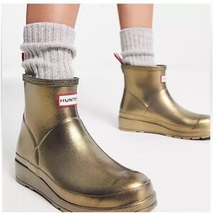 Hunter Original Play Boot Short Nebula gold Women’s Size 9